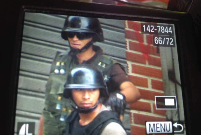 FOTOS: Capriles denuncia sujetos armados por Ministro Reverol en El Paraíso #15Mayo - El Impulso (Comunicado de prensa) (blog)