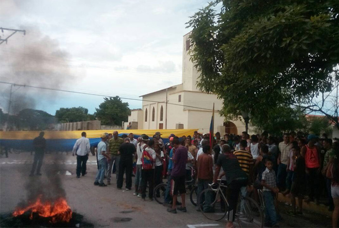 Habitantes de Sarare exigieron destitución de jefe policial - El Impulso (Comunicado de prensa) (blog)