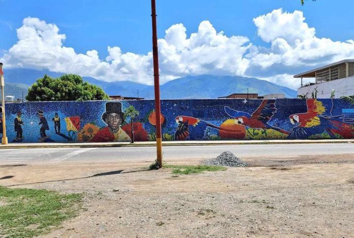 VIDEO El artista Oscar Olivares terminó con éxito el gran mural de