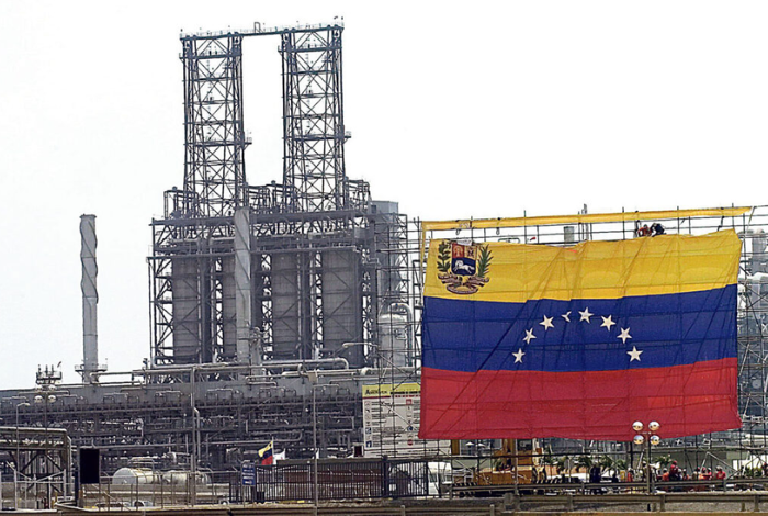 OPINIÓN Entorno en viñetas Producción petrolera aumenta en el segundo