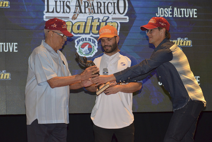 2017 – José Altuve  Premio Luis Aparicio - Oficial
