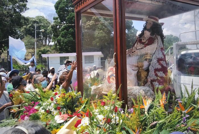 #Fotos La Divina Pastora Ha Recorrido 8 De Los 12 Templos De Su Visita ...