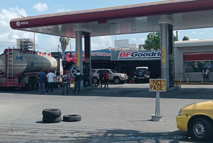 ▷ Azalea Colmenares sobre escasez de gasolina: Traten de guardar sus carros  y tener paciencia #18Ene - El Impulso