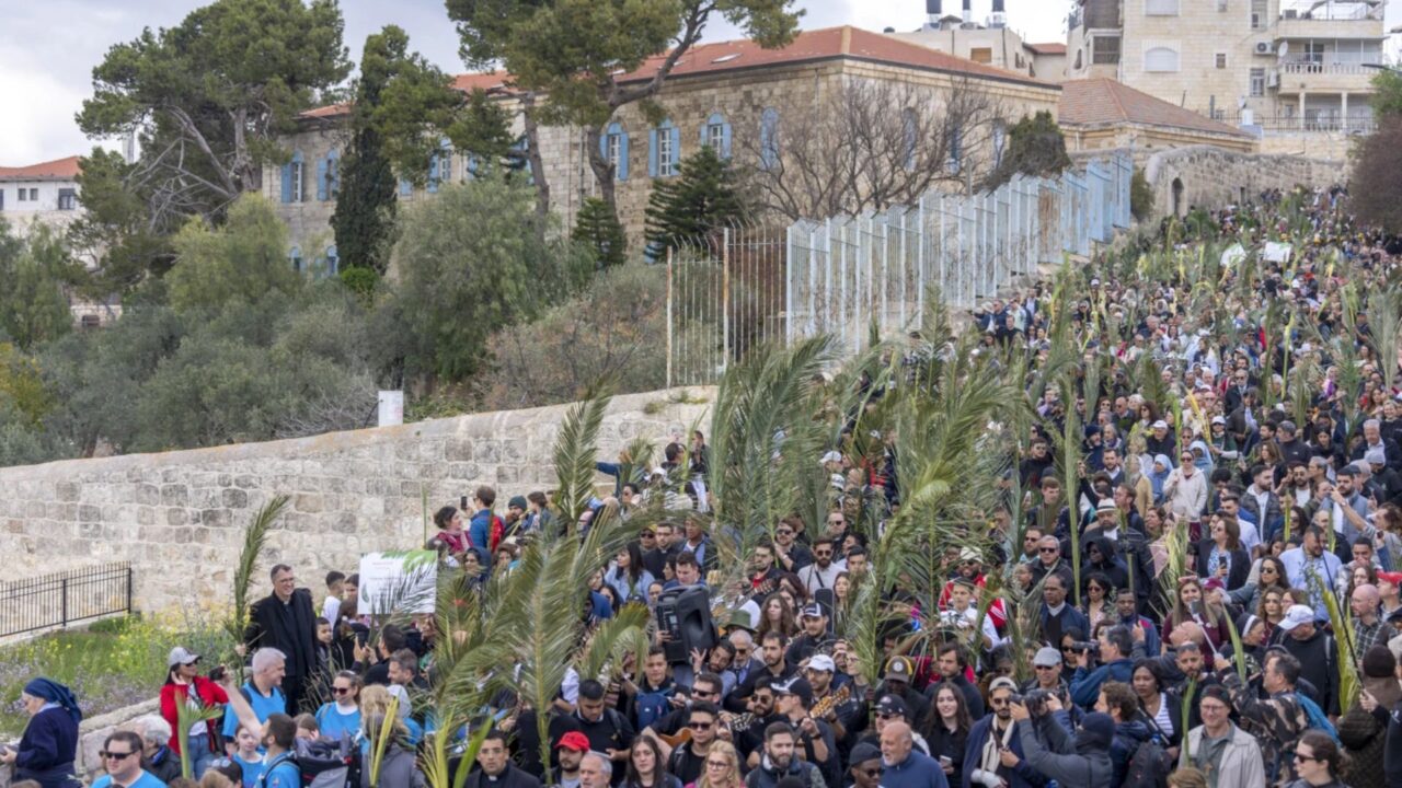 Cristianos celebran el Domingo de Ramos en Jerusalén