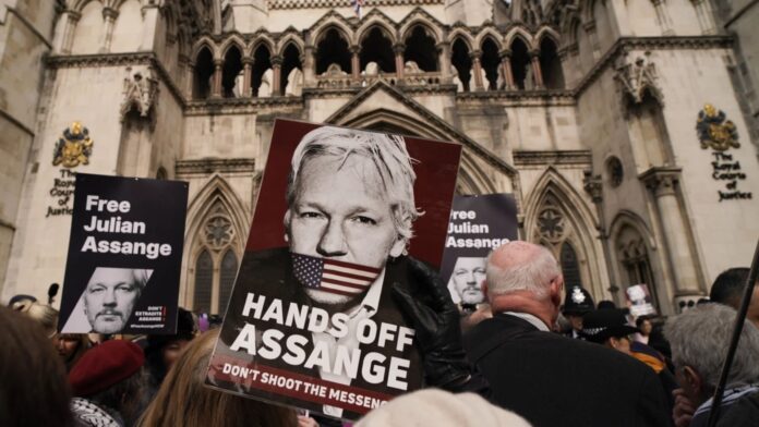 El fundador de WikiLeaks, Julian Assange podrá apelar a su extradición a menos que Estados Unidos garantice que no recibirá sentencia de pena de muerte.