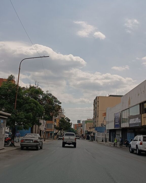 Calles del centro de Barquisimeto permanecieron con poco tráfico este Jueves Santo