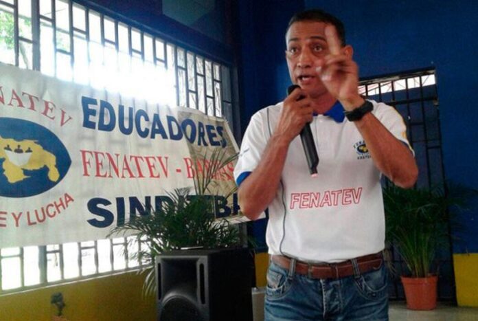 El sindicalista y educador Víctor Venegas fue liberado