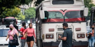Conductores de las busetas cobrarán aumento del pasaje urbano