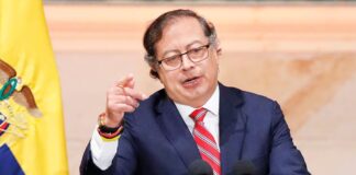 Gustavo Petro desmiente que Colombia vaya a pedir pasaportes a venezolanos