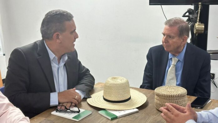 Javier Oropeza se reúne con Edmundo González