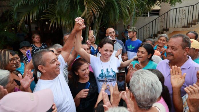 María Corina Machado recibió respaldo en la población de Arenales, estado Lara