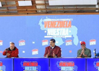 Nicolás Maduro anunciando su comando de campaña Venezuela Nuestra
