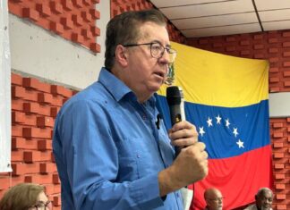 César Pérez Vivas dirigente de la oposición