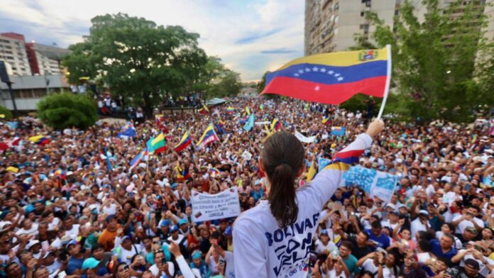 María Corina encabezó actividad en Puerto Ordaz