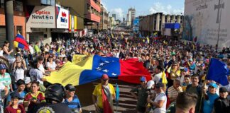 Miles de seguidores de María Corina en San Cristóbal