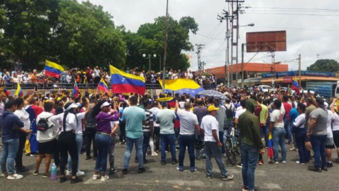 Los venezolanos exigen reconocimiento de resultados que otorgan el triunfo a Edmundo González