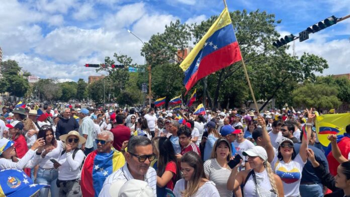 Avenida Lara con Leones de Barquisimeto