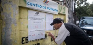 El proceso electoral ya inició en el 60% de las mesas electorales.