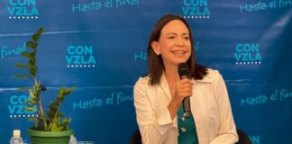 María Corina Machado en rueda de prensa junto a Edmundo González