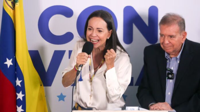 María Corina Machado y Edmundo González