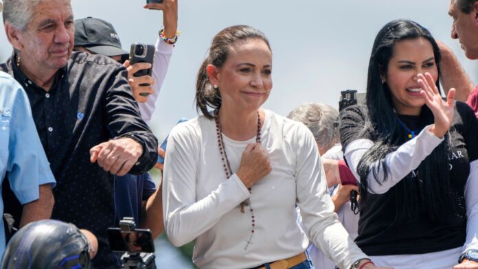 María Corina Machado líder de la oposición en Gran Marcha Mundial por la Verdad