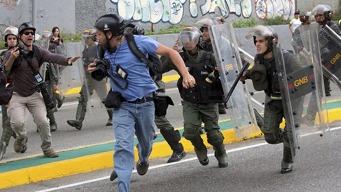 Periodistas detenidos