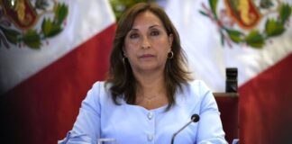 Dina Boluarte presidenta de Perú