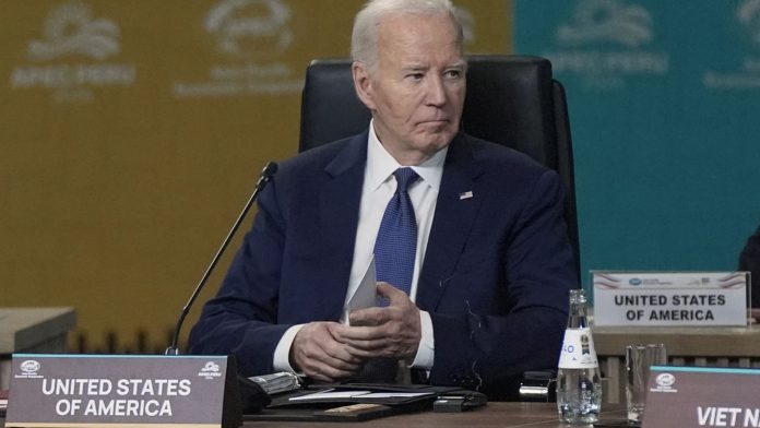 Joe Biden, presidente de Estados Unidos en la cumbre de Cooperación Económica Asia-Pacífico en Perú.