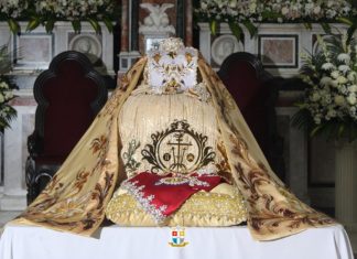 Vestido Divina Pastora, visita 167