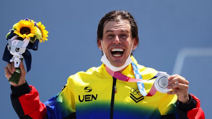 El medallista venezolano, Daniel Dhers, anuncia su retiro