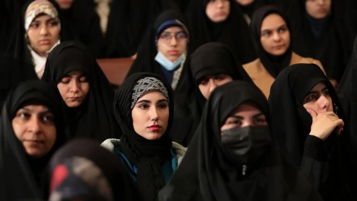 Nuevas leyes para mujeres en Irán