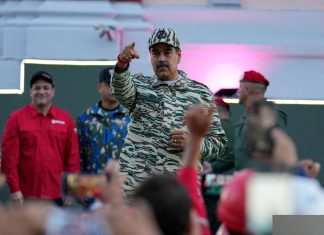 Gobierno de Nicolás Maduro crea "brazo armado"