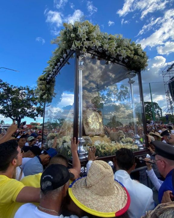 La Divina Pastora en su visita 167 recorre Barquisimeto