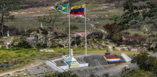 Venezuela cierra el paso de la frontera con Brasil