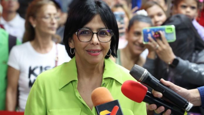 Delcy Rodríguez acusa a Guyana de robar recursos naturales de Venezuela