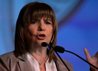 Patricia Bullrich califica como "complot ridículo" acusaciones de Gobierno de Maduro