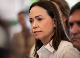 María Corina Machado denuncia asedio a la casa de su madre con alcabalas y drones