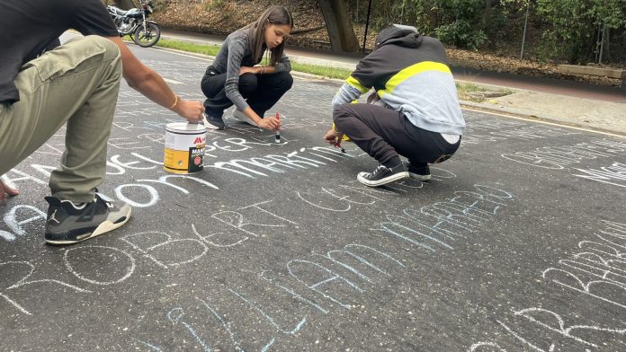 Estudiantes rinde un homenaje a todos los jóvenes asesinados en las protestas desde 2014