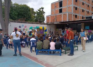 Acto de celebración para todos los niños