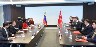 Delcy Rodríguez, sostuvo un encuentro de trabajo con el ministro de Energía y Recursos Naturales de Turquía, Alparslan Bayraktar