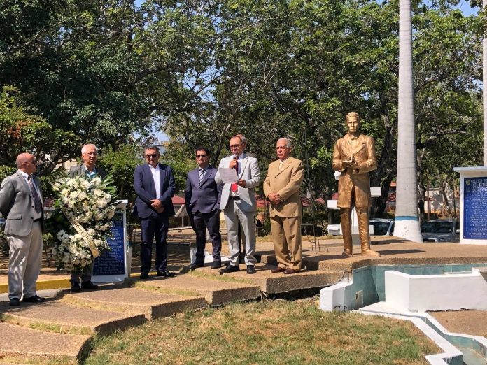 Conmemoración en memoria de José María Vargas